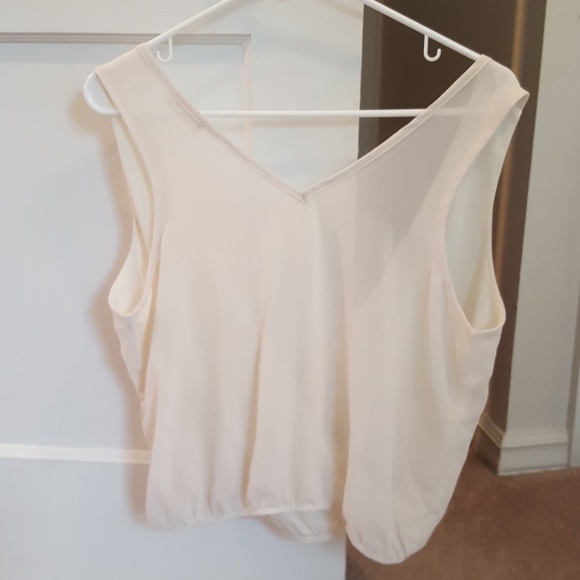 Sarah la top - Picture 2 of 2